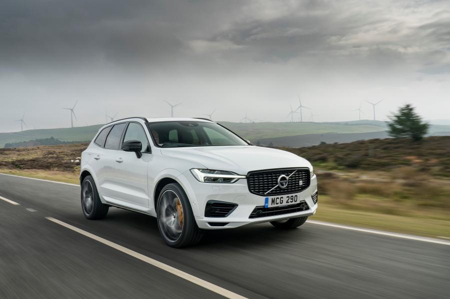  Volvo XC60 T8 Polestar Engineered 2019 года  (UK) (фото 34 из 40)